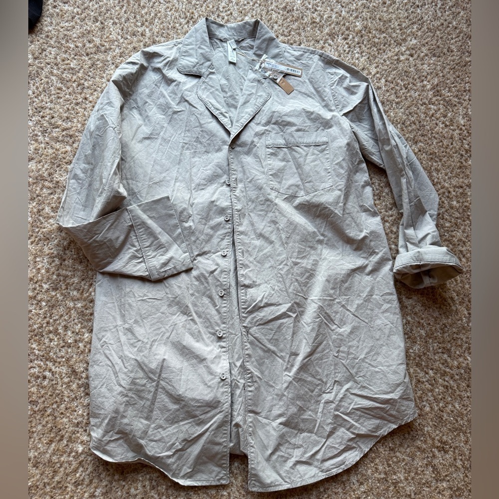 NWT Skims Poplin Unisex Sleep Button Up Dress Silver Size XS
